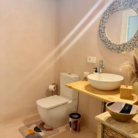 Cueva Thalia - Luxury Cave With Heated Indoor Pool And Garden *