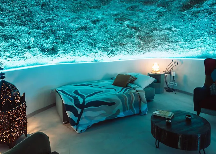 Cueva Thalia - Luxury Cave With Heated Indoor Pool And Garden Сasa de vacaciones