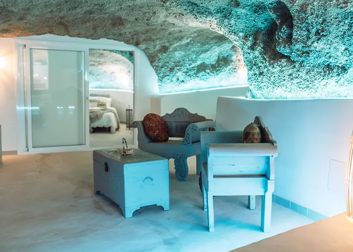 Cueva Thalia - Luxury Cave With Heated Indoor Pool And Garden Сasa de vacaciones *