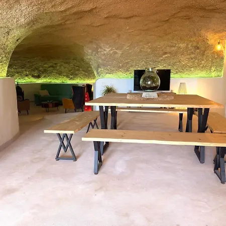 Cueva Thalia - Luxury Cave With Heated Indoor Pool And Garden Vakantiehuis