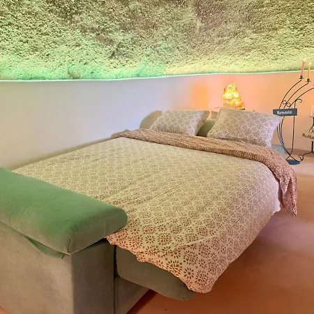 Cueva Thalia - Luxury Cave With Heated Indoor Pool And Garden Hébergement de vacances San Miguel de Abona