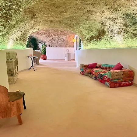 Cueva Thalia - Luxury Cave With Heated Indoor Pool And Garden 펜션 산미겔데아보나