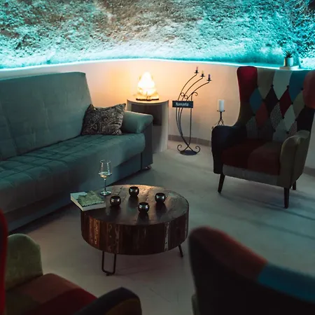 펜션 Cueva Thalia - Luxury Cave With Heated Indoor Pool And Garden